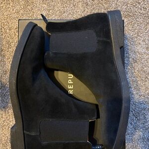 Men's Black Suede Chelsea Boots New Republic